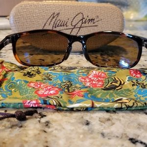 NWOT Maui Jim